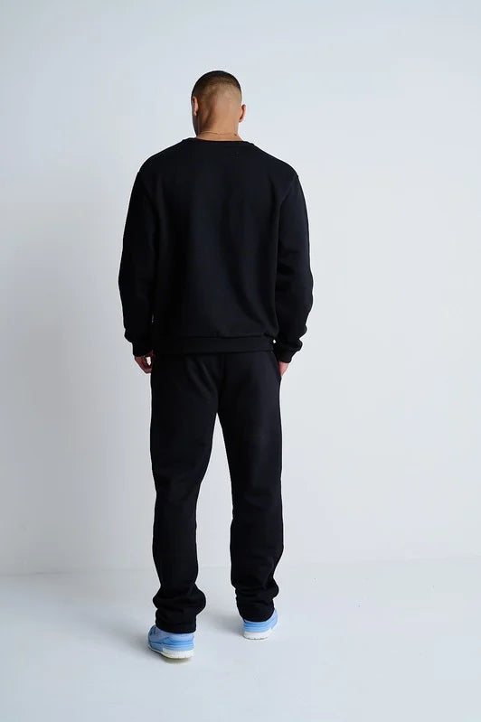 Vantara Black Crewneck